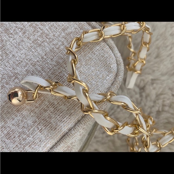 Chanel Cream Crossbody Bag GWP - Picture 3 of 8